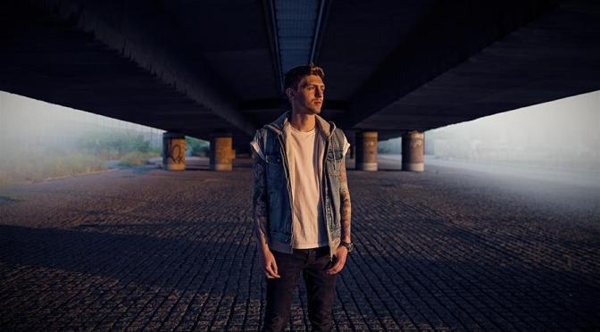 The Theme Song This Week is mini JT, Luke Pickett – Free Download